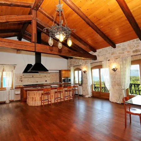 Villa Carla- Istrian Stone With Sea View Vrsar