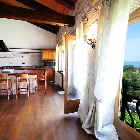Carla- Istrian Stone With Sea View Villa Vrsar