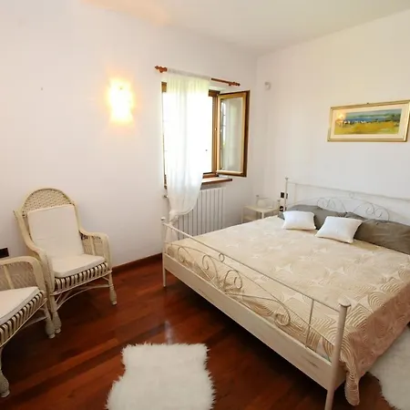 Carla- Istrian Stone With Sea View Villa