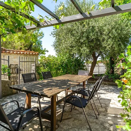 Carla- Istrian Stone With Sea View Vrsar