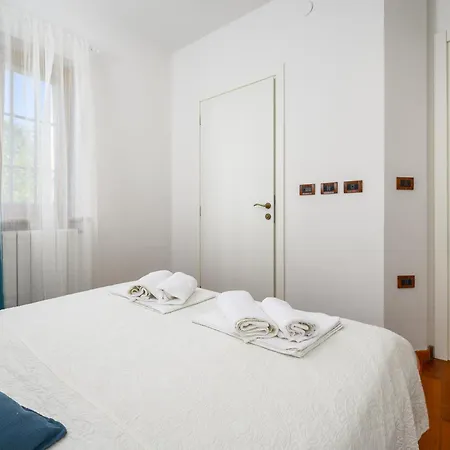 Carla- Istrian Stone With Sea View Villa