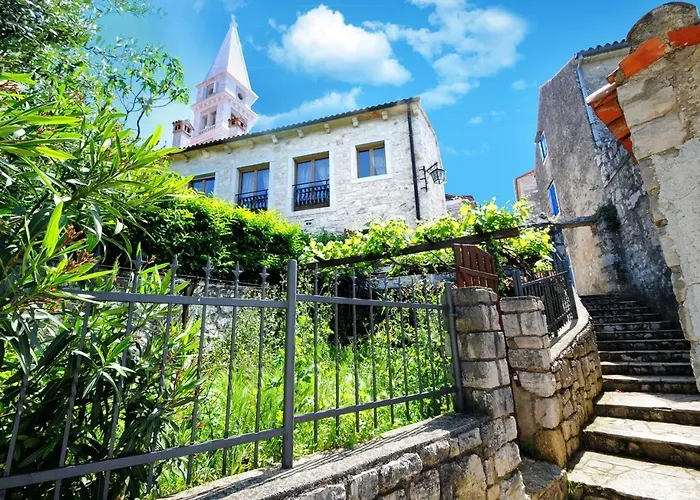Carla- Istrian Stone With Sea View Vrsar