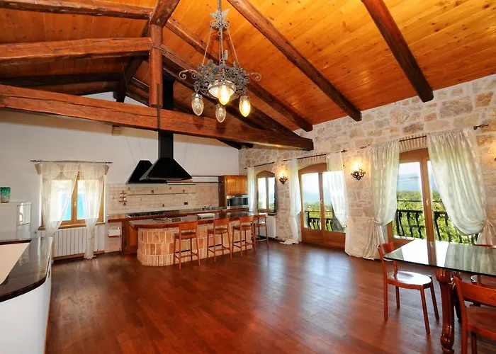 Villa Carla- Istrian Stone With Sea View Vrsar
