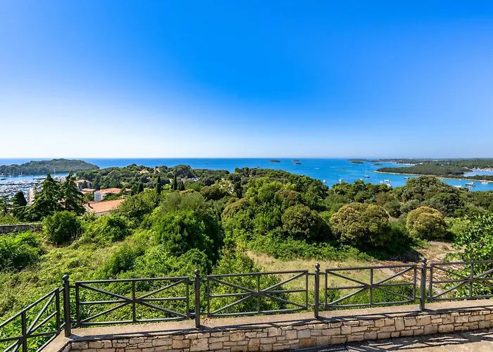 Carla- Istrian Stone With Sea View Villa