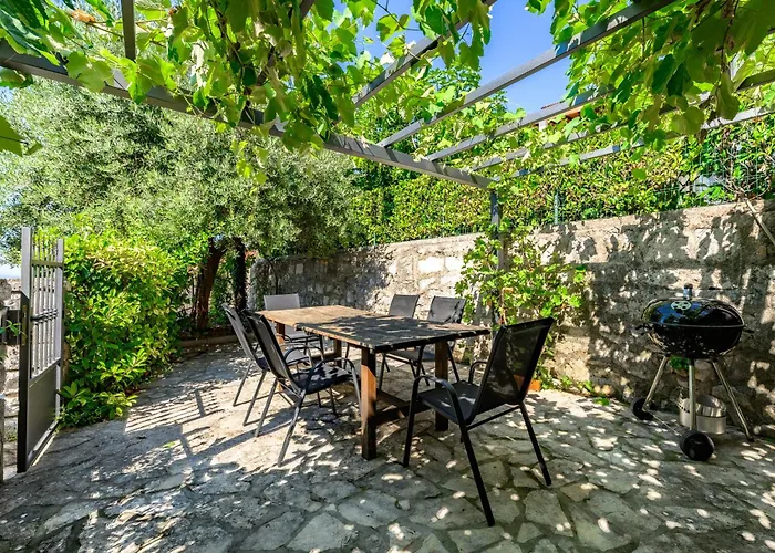 Villa Carla- Istrian Stone With Sea View Vrsar